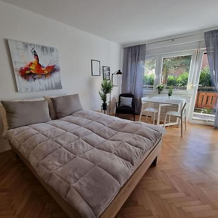 The Rowhouse Apartment Ljubljana - Free Parking 外观 照片