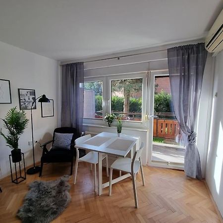 The Rowhouse Apartment Ljubljana - Free Parking 外观 照片