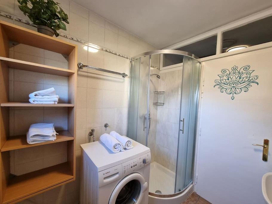 The Rowhouse Apartment Ljubljana - Free Parking 外观 照片